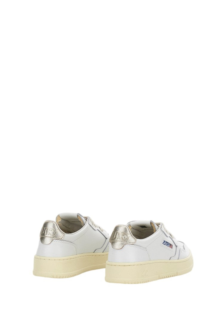 Autry White Medalist Low Leather Sneakers