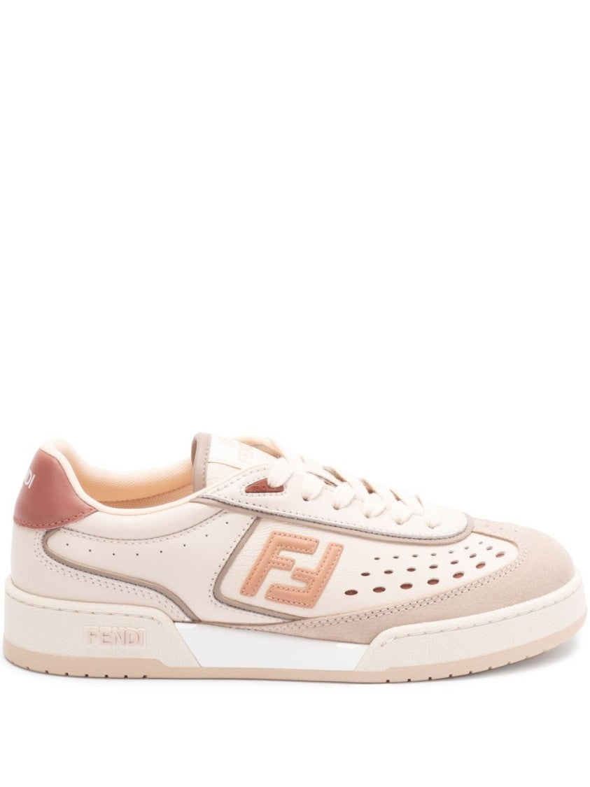 Fendi Low-Top Sneakers With Pink Closure