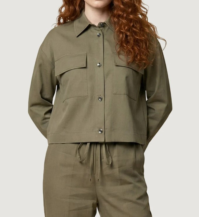 Liu Jo Boxy-Fit Long Sleeve Shirt With Classic Collar And Front Pockets