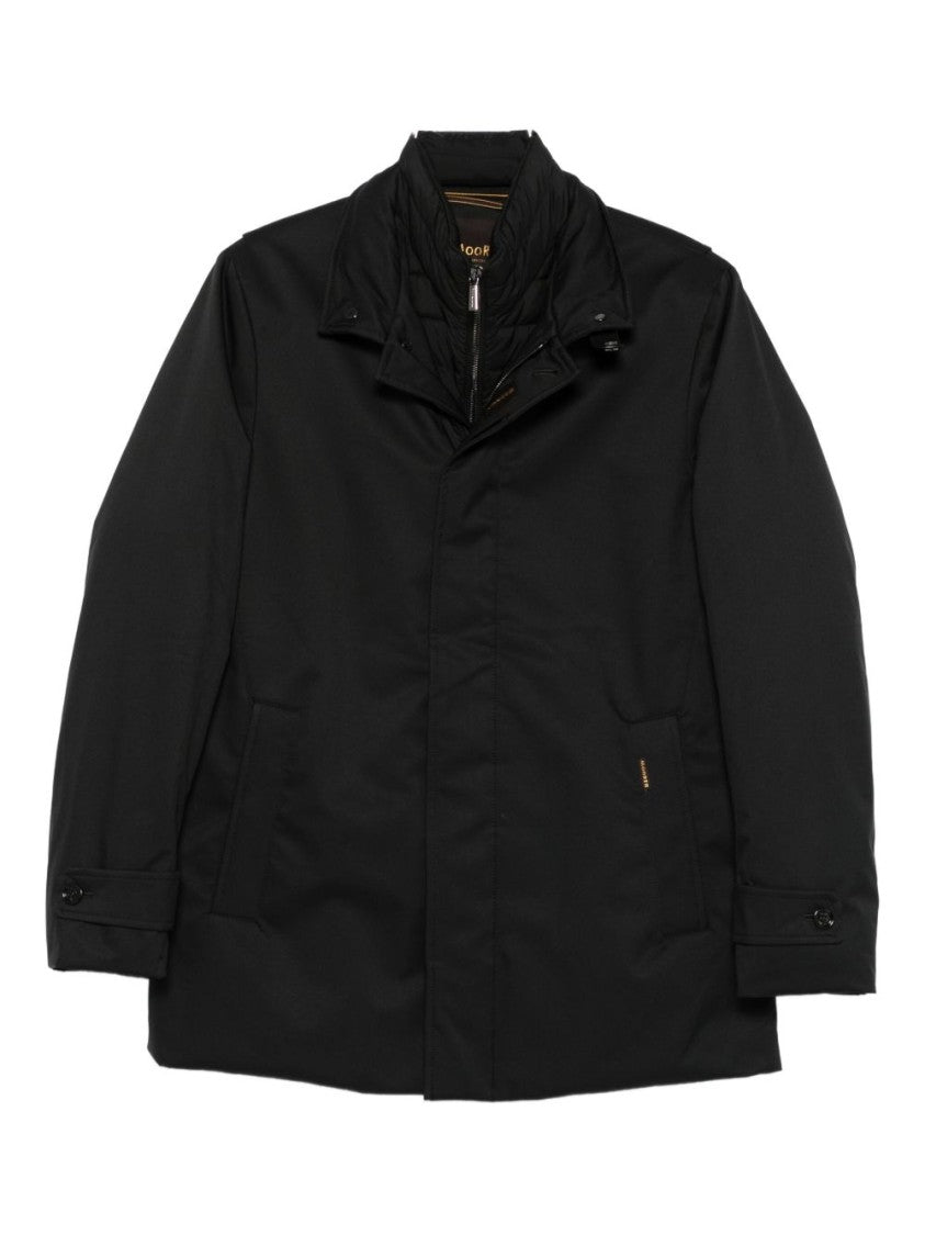 Moorer Tailored Black Coat With Concealed Closure