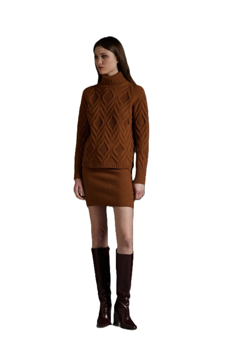 Kangra Refined Women's Garment With Silhouette