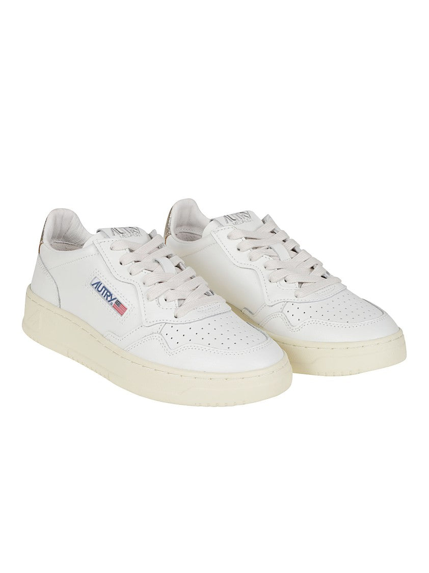 Autry Medalist Low Perforated Cow Leather Sneakers