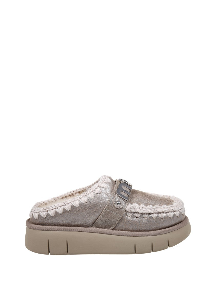 Mou Bounce Clog Metal Logo Mule