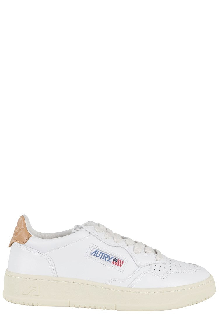 Autry Medalist Low Round Toe White Leather Sneakers