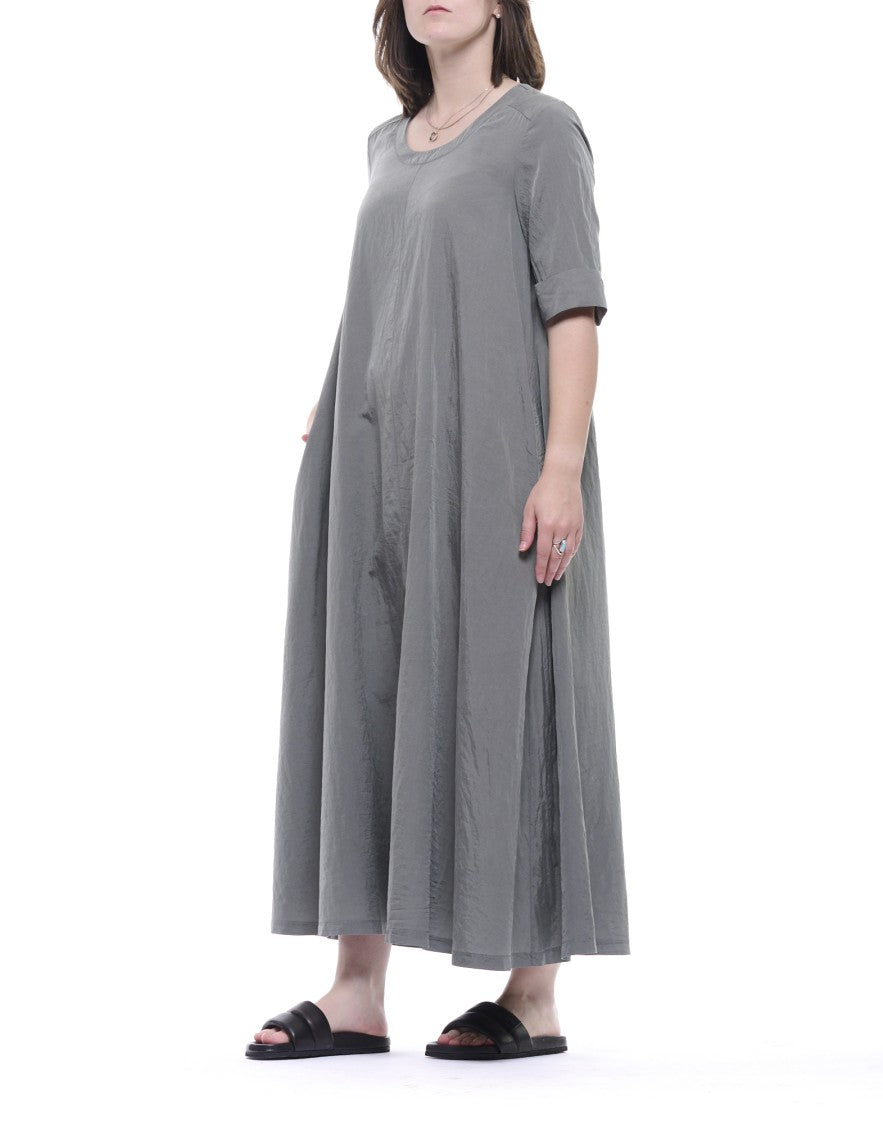 Transit Flowing Green Silk Blend Maxi Dress With Relaxed Silhouette