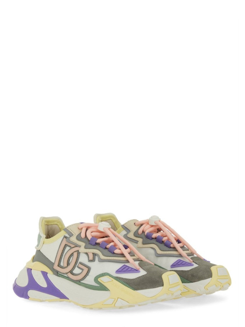 Dolce & Gabbana Chunky Sneakers With Vibrant Accents And Signature Logo
