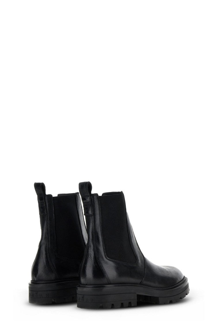 Hogan Black Elastic Side Gusset Lug Sole Leather Boots