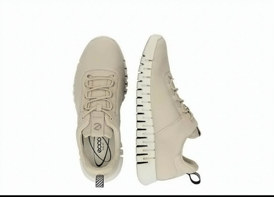 Ecco Smooth Leather Sneakers With White Segmented Sole