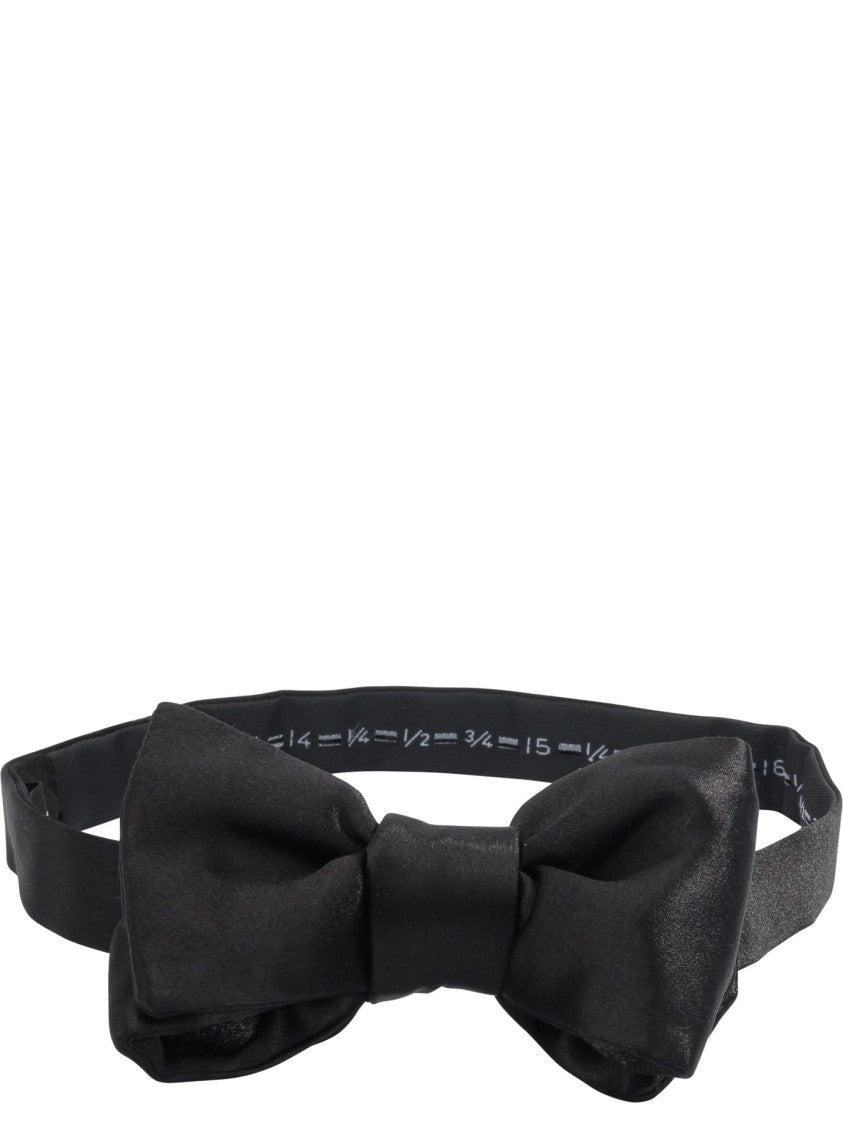 Tom Ford Pre-Knotted Silk Bow Tie With Adjustable Band