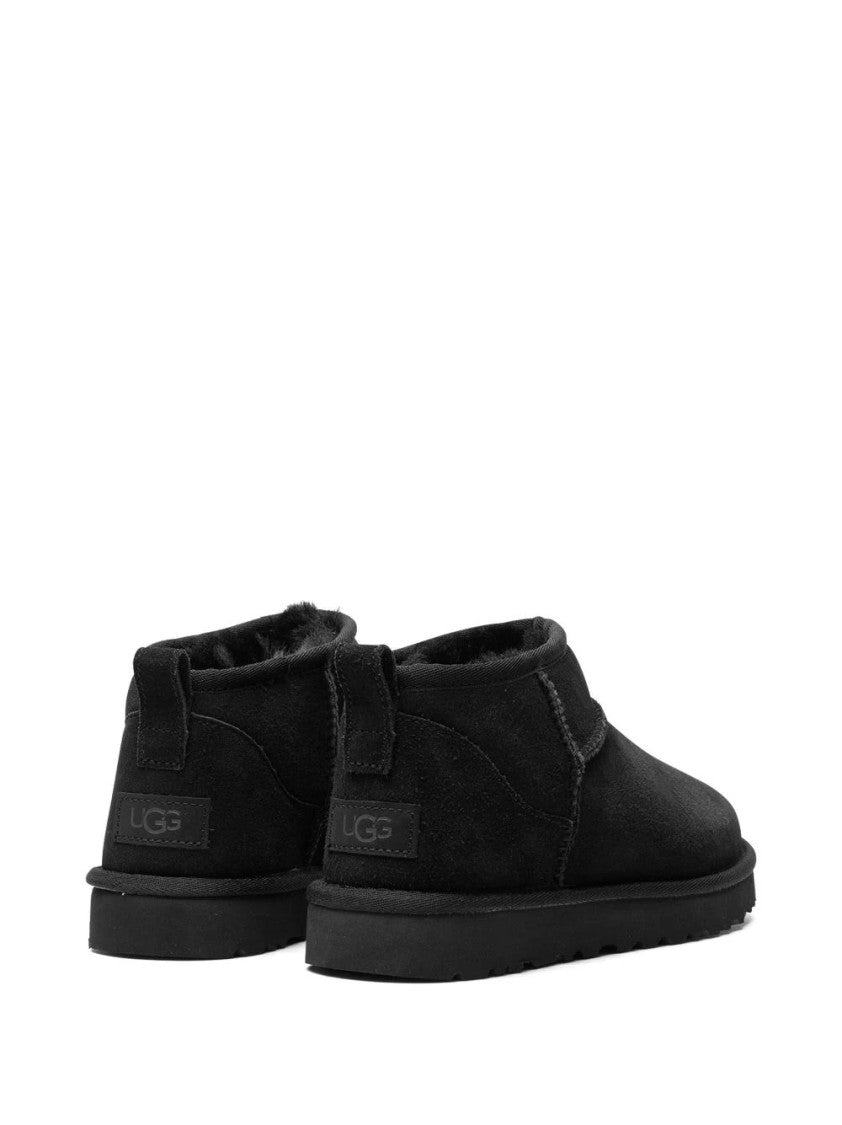 Ugg Low-Cut Slip-On Boots With Twinface Lining And Textured Sole