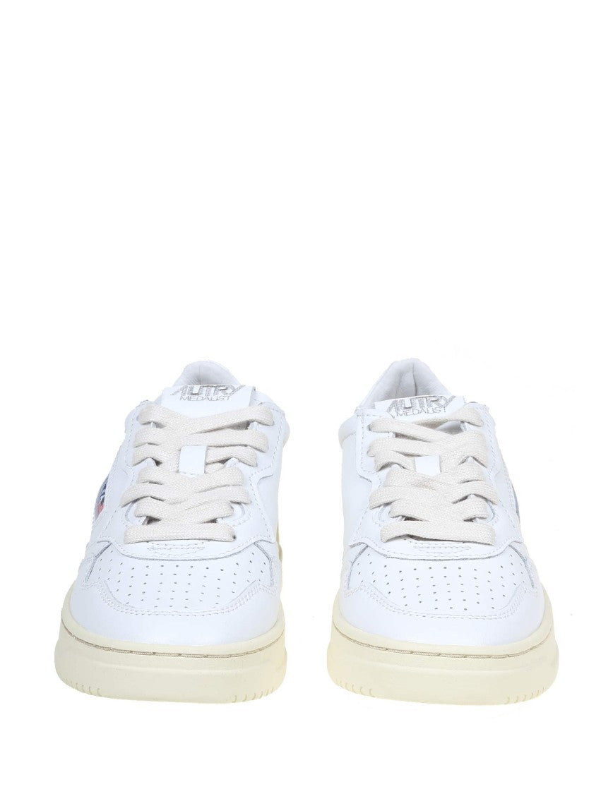 Autry Sneakers In White Leather