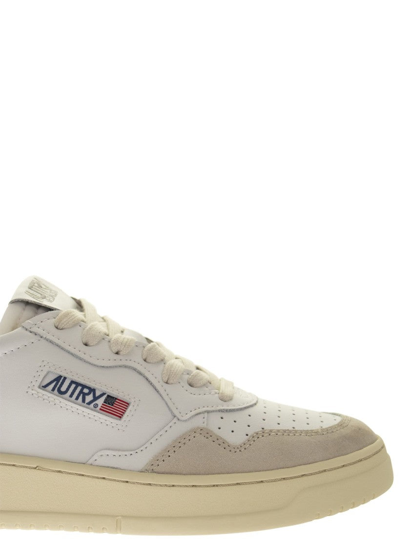 Autry Medalist Low Leather And Suede Sneakers