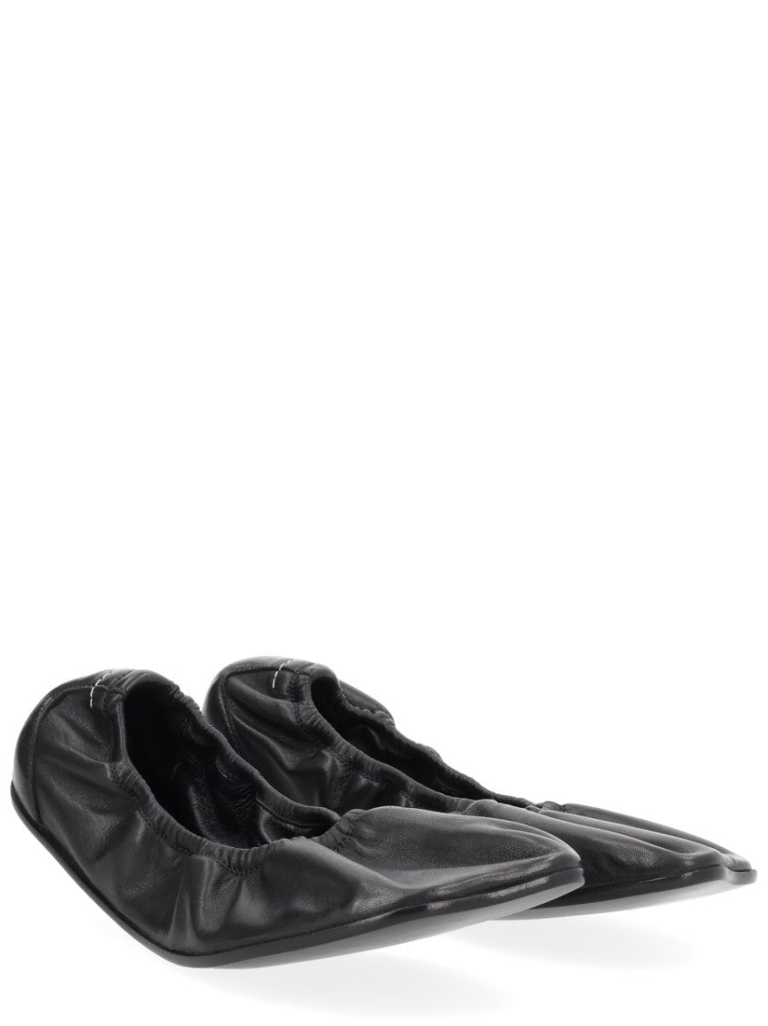 Mm6 By Maison Margiela Pointed Toe Gathered Leather Flats