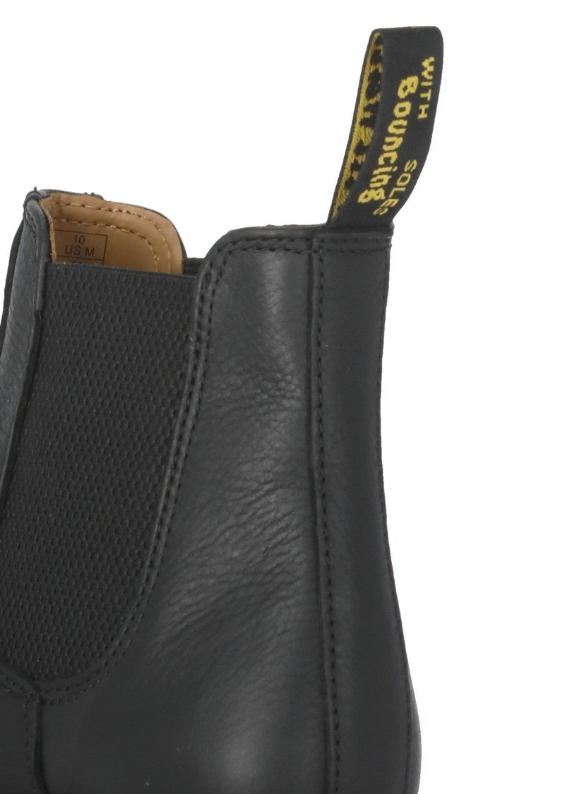 Dr. Martens 2976 Chelsea Boots