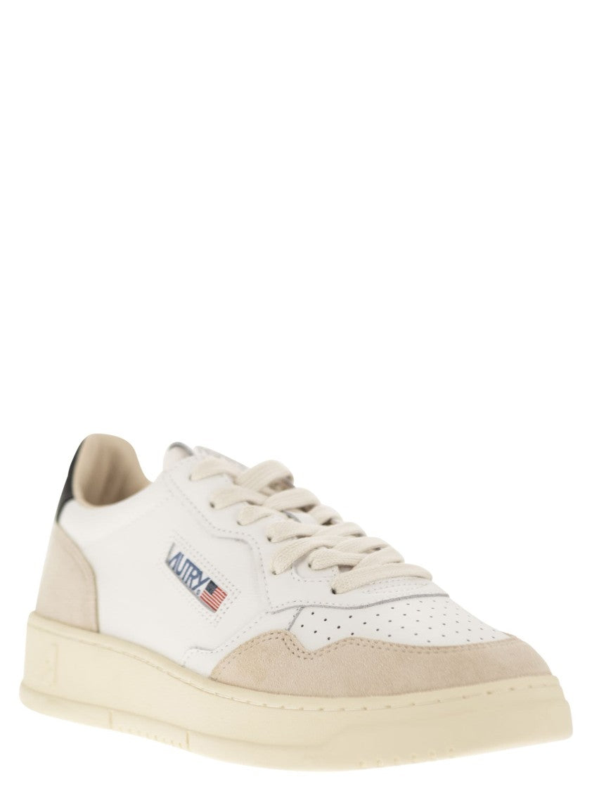 Autry Medalist Low - Leather And Suede Sneakers