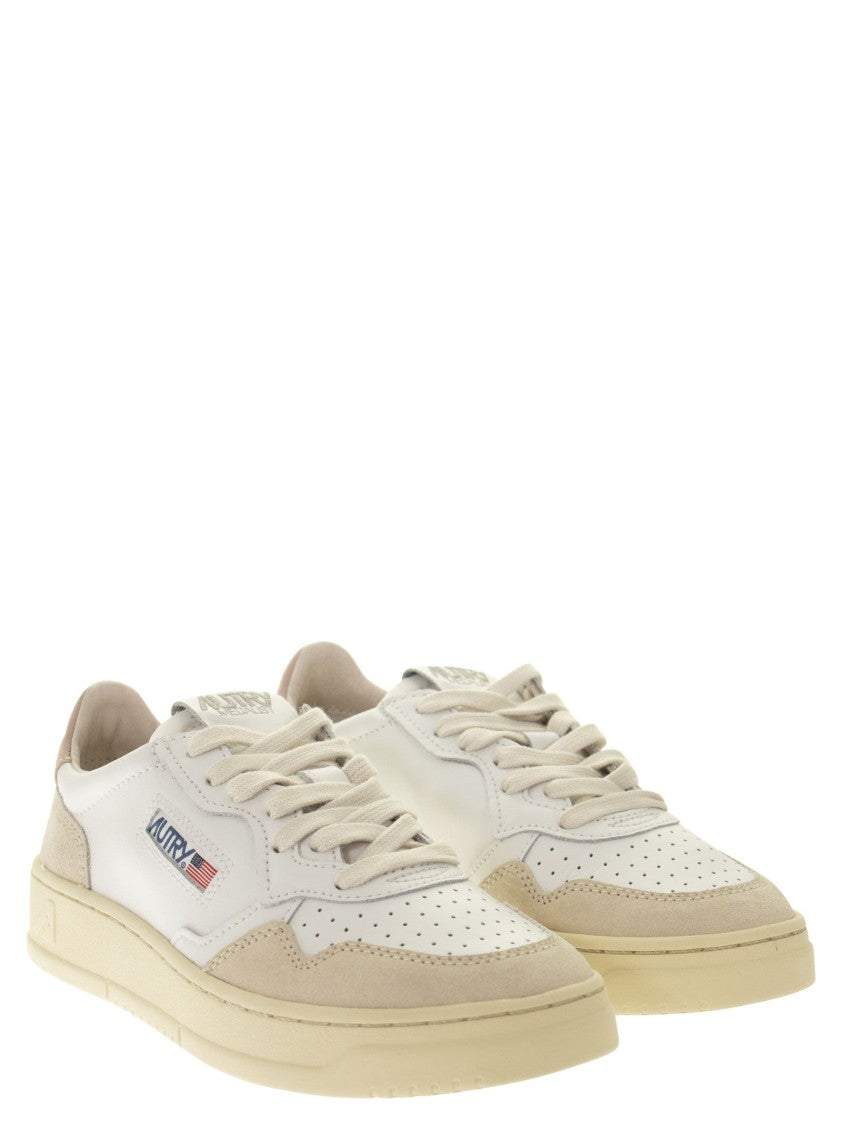 Autry Medalist Low - Leather And Suede Sneakers