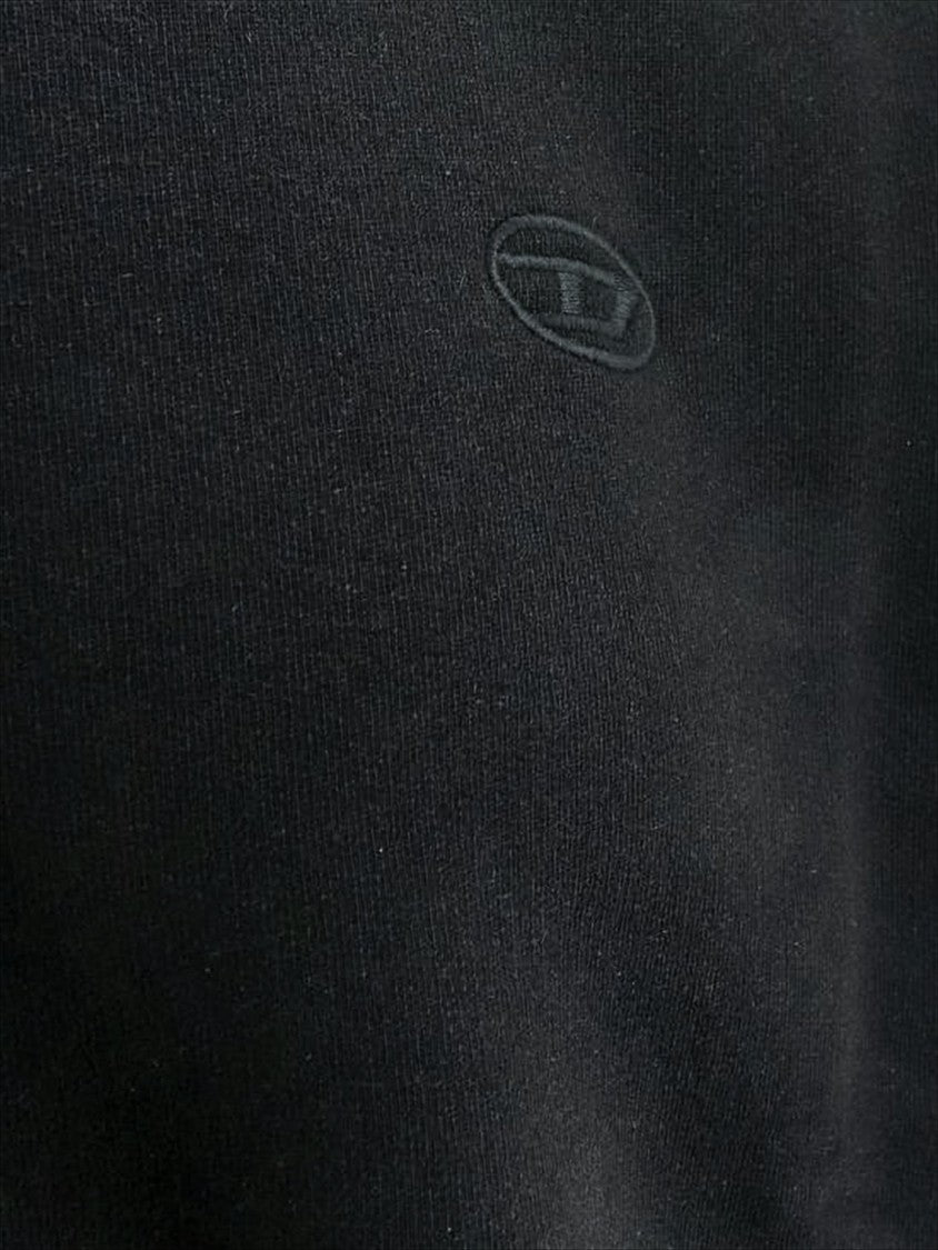 Diesel Long-Sleeve T-Shirt With Subtle Logo And Bold Graphic Design