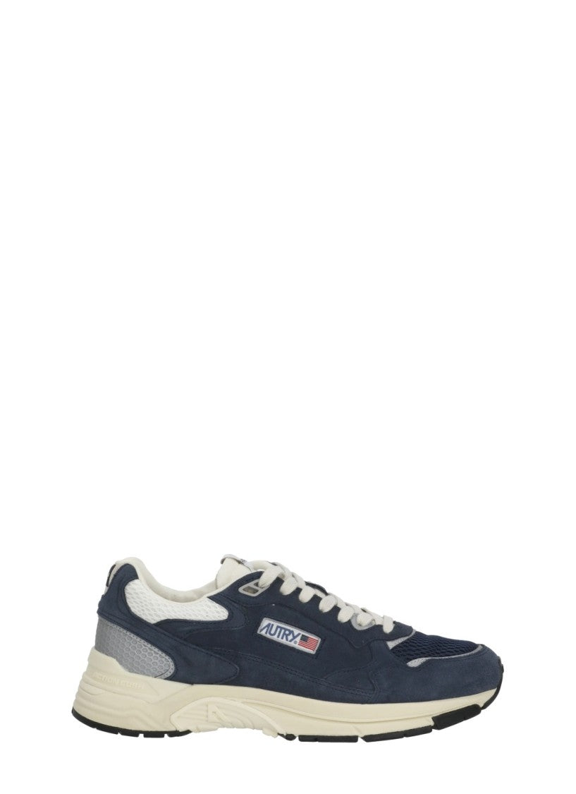 Autry Blue Pebbled Leather Contrasting Details Low-Top Sneakers