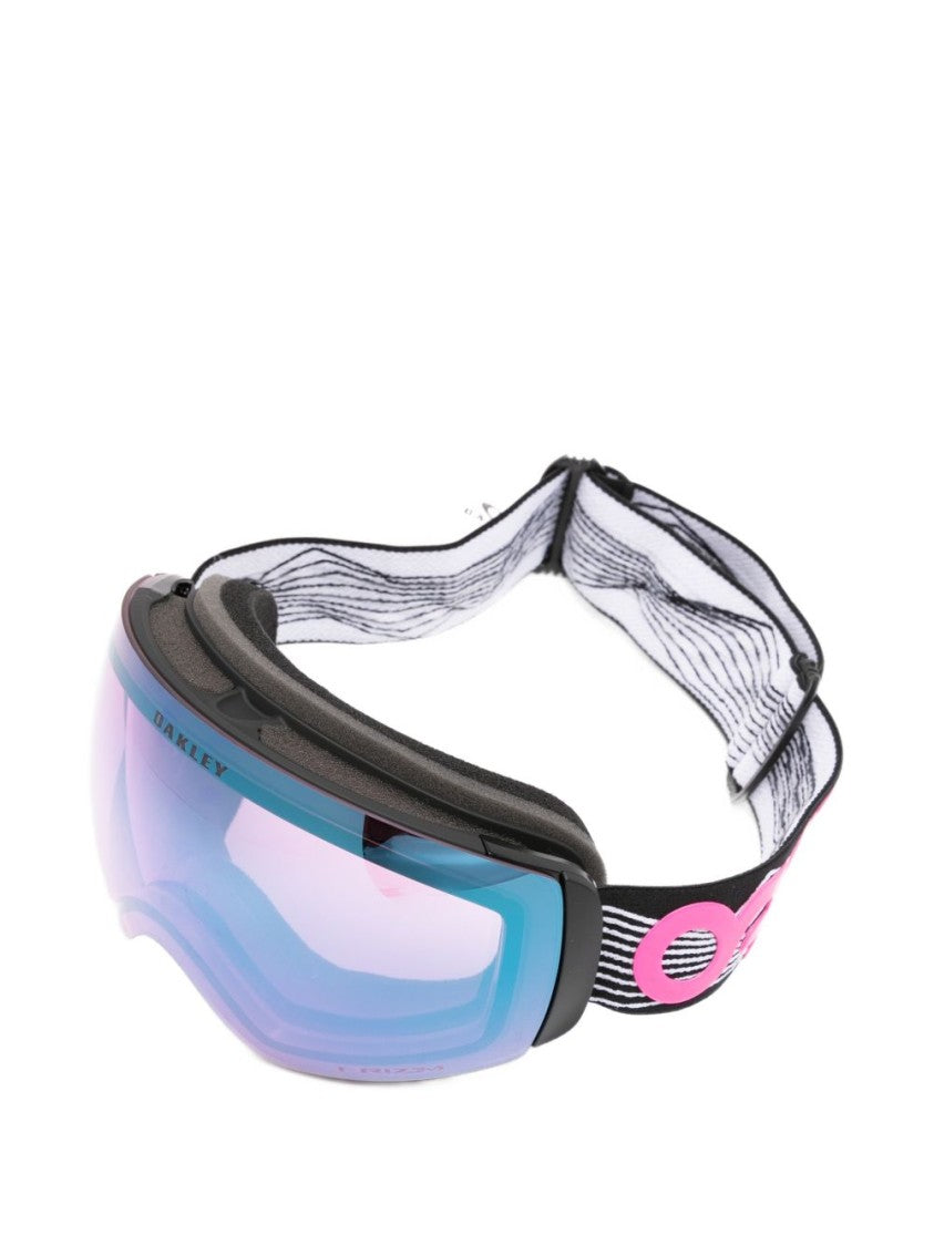 Oakley Curved Lens Sunglasses With Reflective Tint