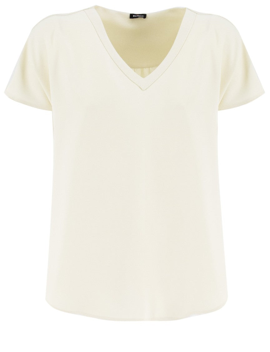 Kiton Cream Silk T-Shirt With Tailored Fit