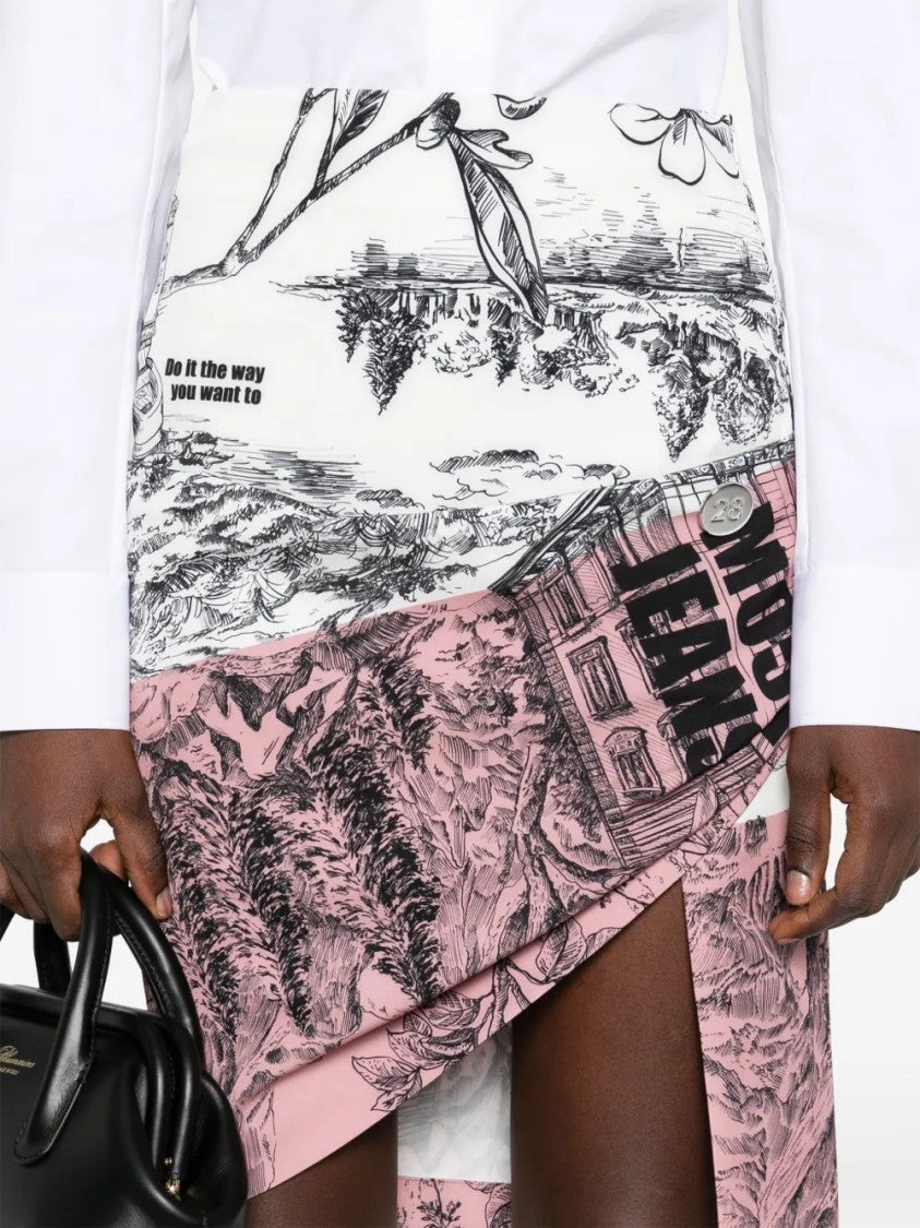 Moschino Classic Silhouette Moschino Skirt With Timeless Design