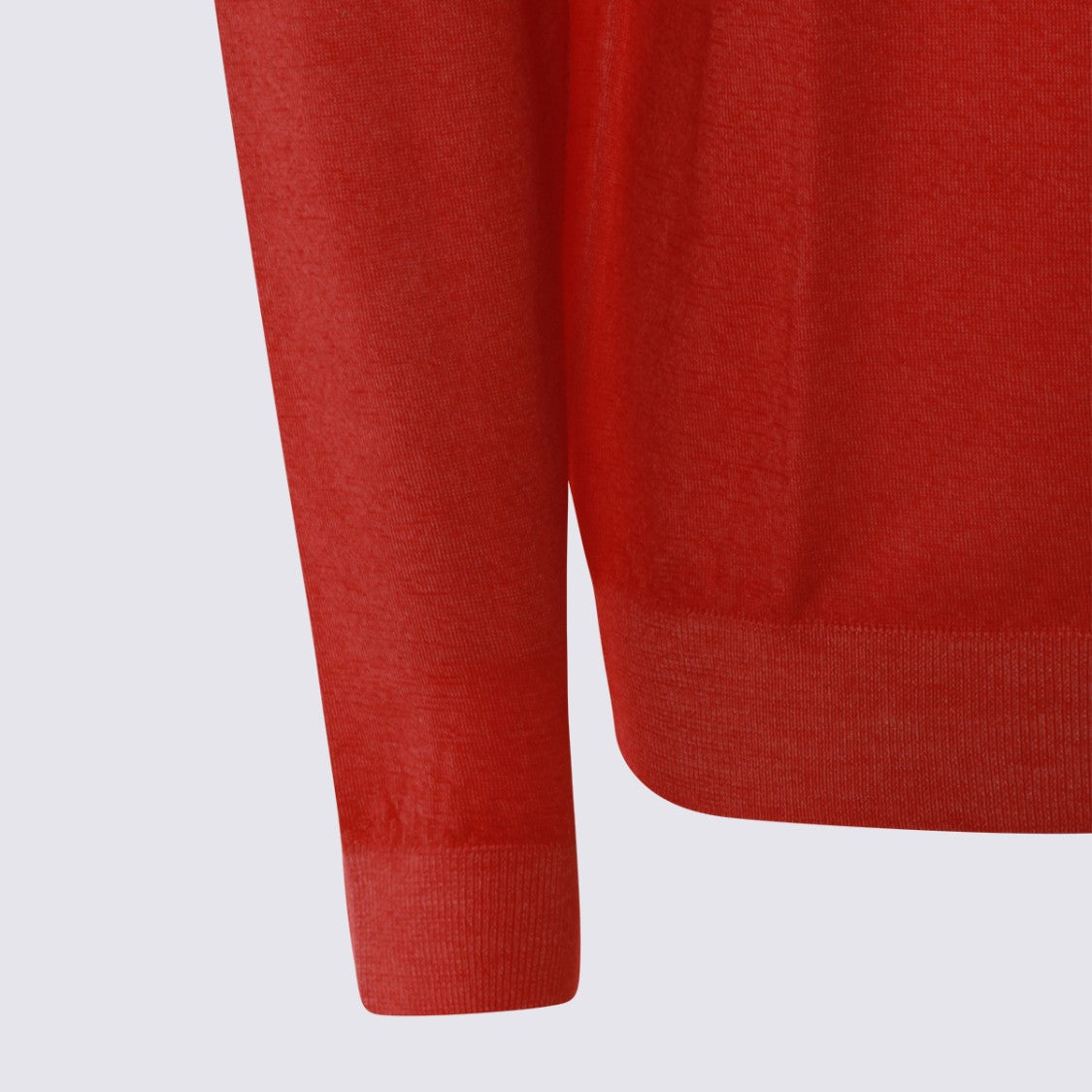 Malo Crew Neck Sweater With Fine-Knit Texture And Ribbed Details