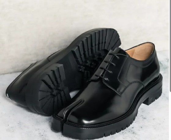 Maison Margiela Black Leather Lace Up With Split-Toe Design
