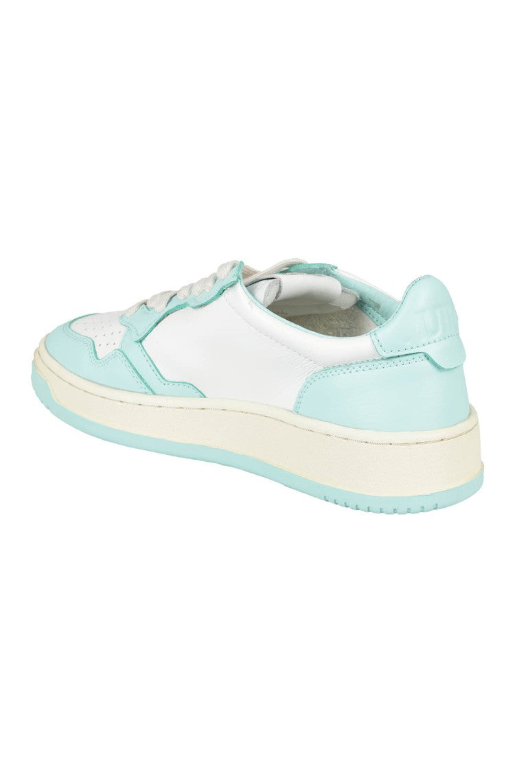 Autry White And Turquoise Leather Sneakers