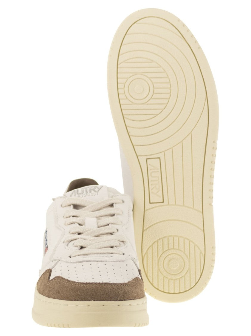 Autry Medalist Low - Leather And Suede Sneakers