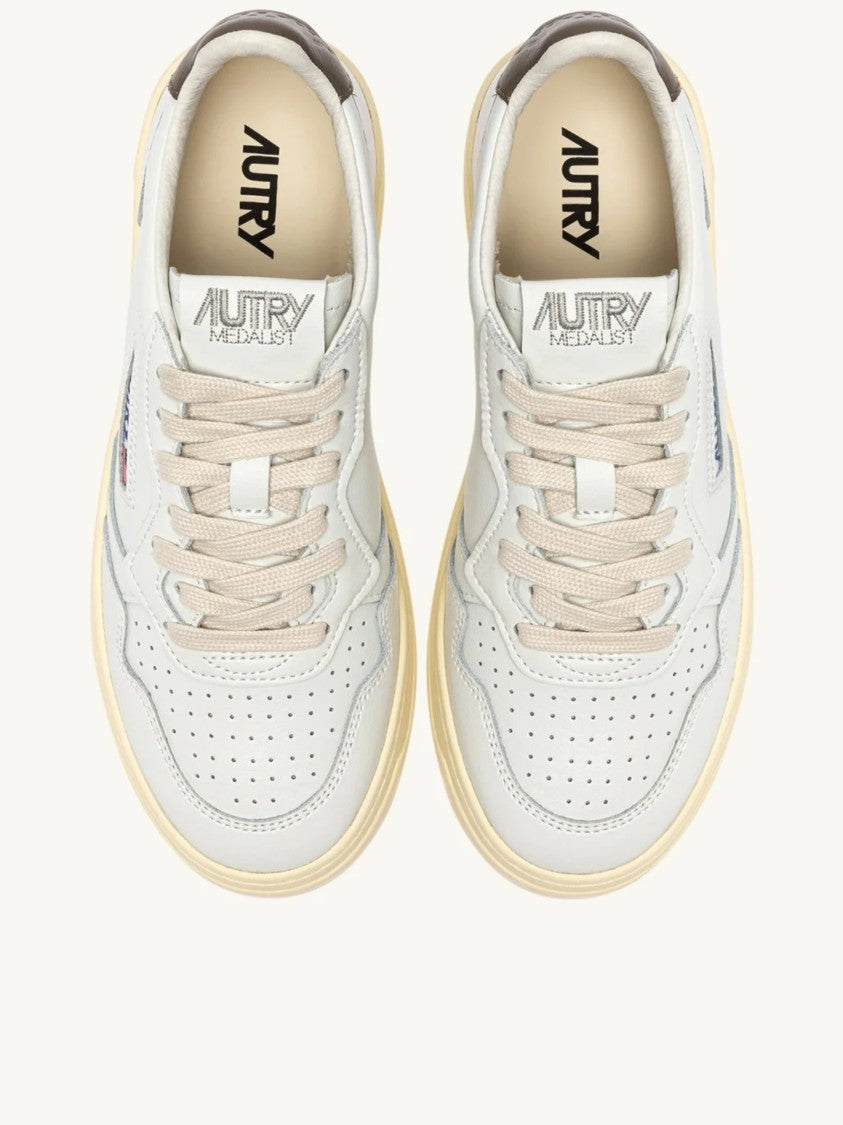 Autry Medalist Low Cream Sole Sneakers