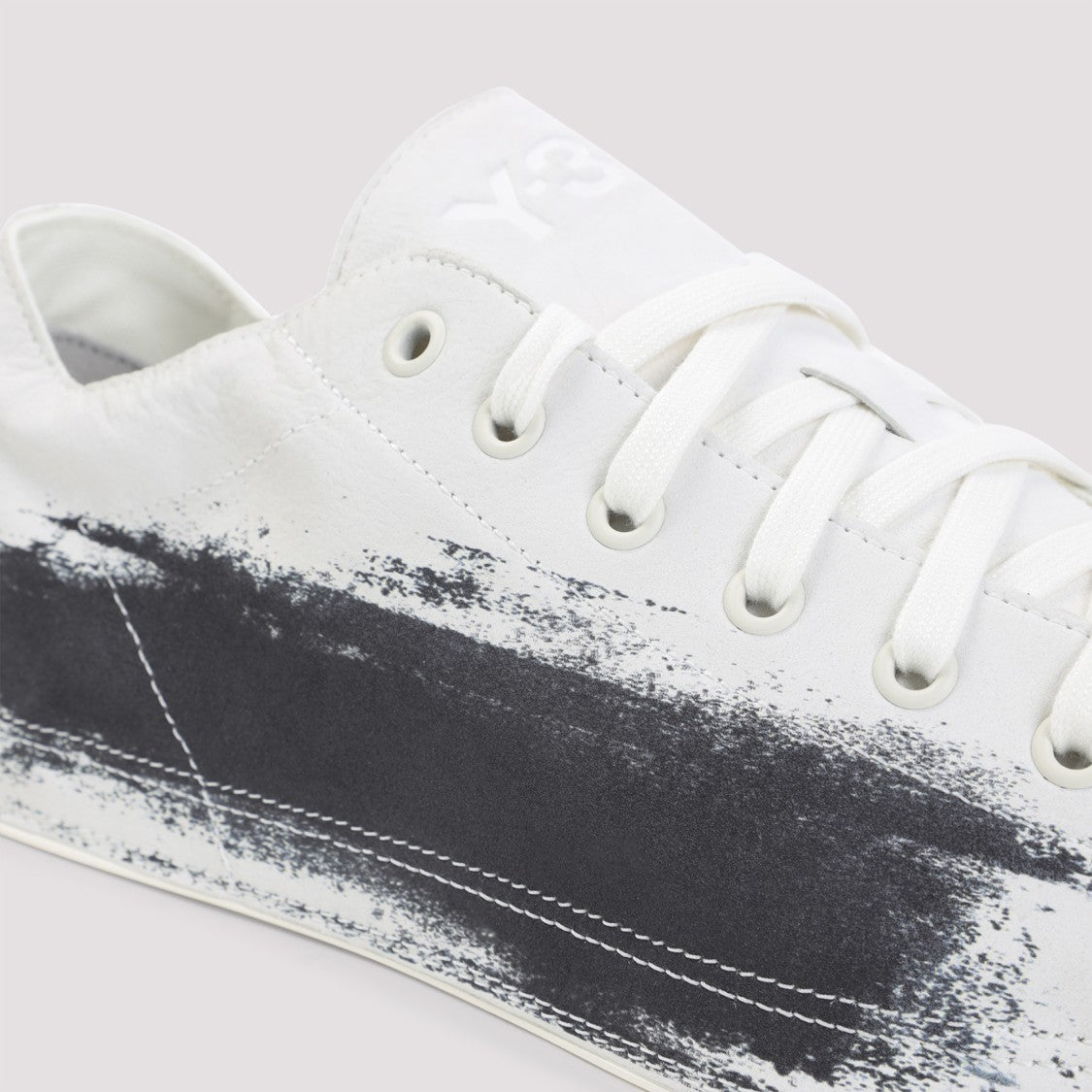 Y-3 Owhite Leather Nizzastar Lo Sneakers