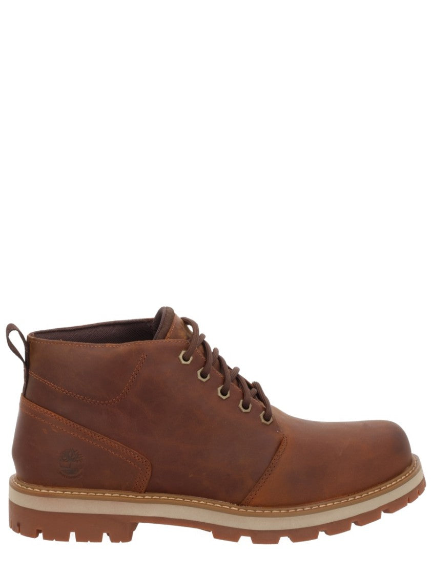 Timberland Sturdy Brown Leather Boots With Lace-Up Front And Rugged Sole