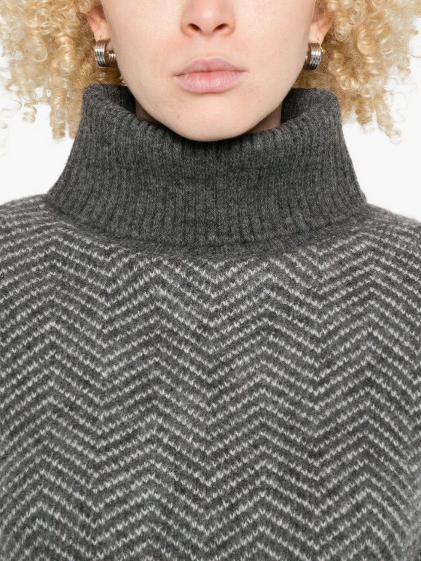 Yerse Textured Chevron Knit Grey Sweater With High Turtleneck