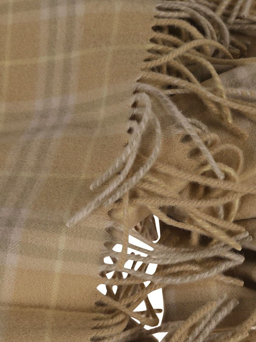 Burberry Classic Cashmere Scarf With Fringed Edges