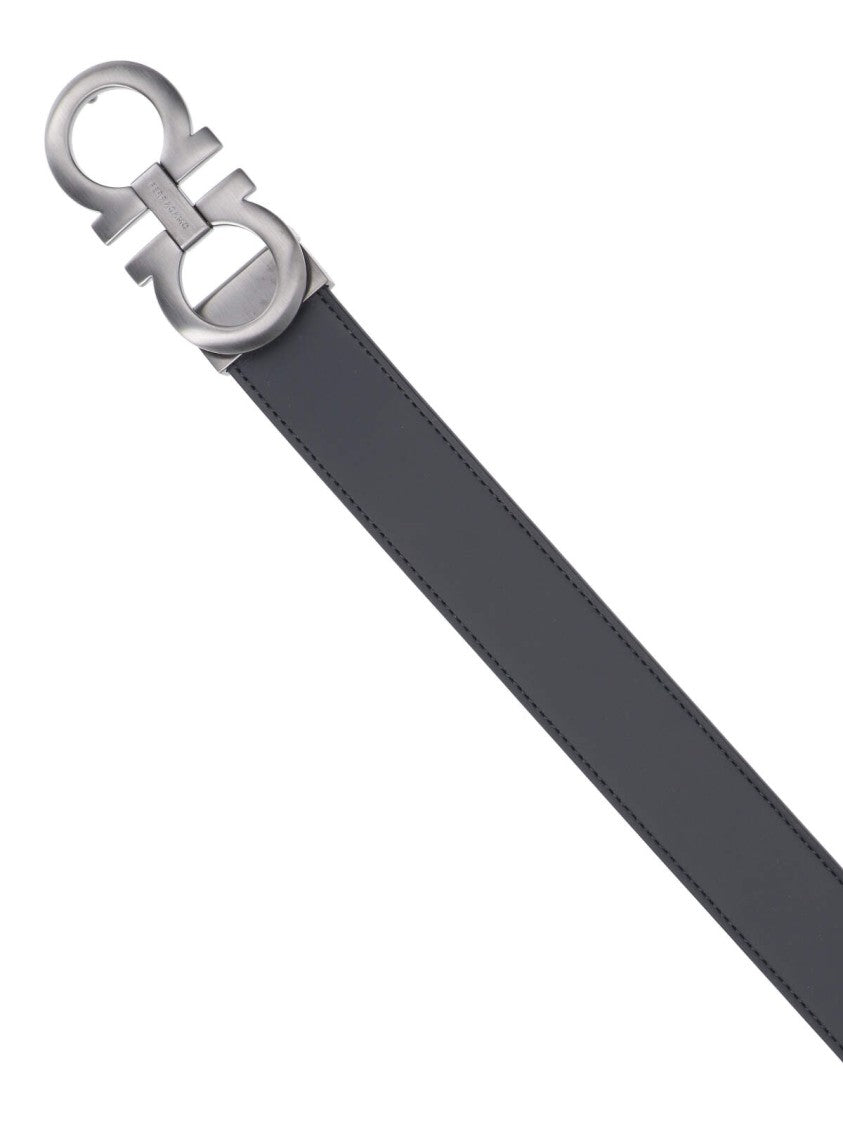 Ferragamo Reversible Leather Belt With Distinctive Silver Buckle