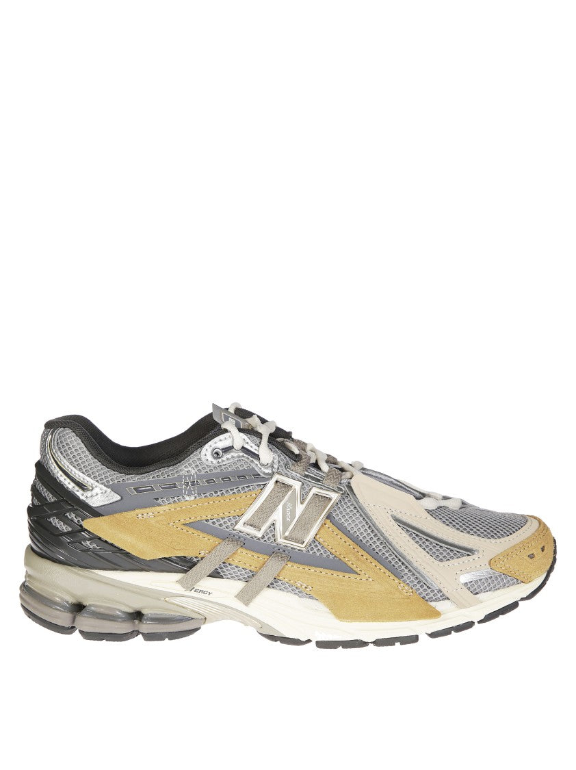 New Balance Sporty Casual Sneakers With Distinctive Tread Pattern