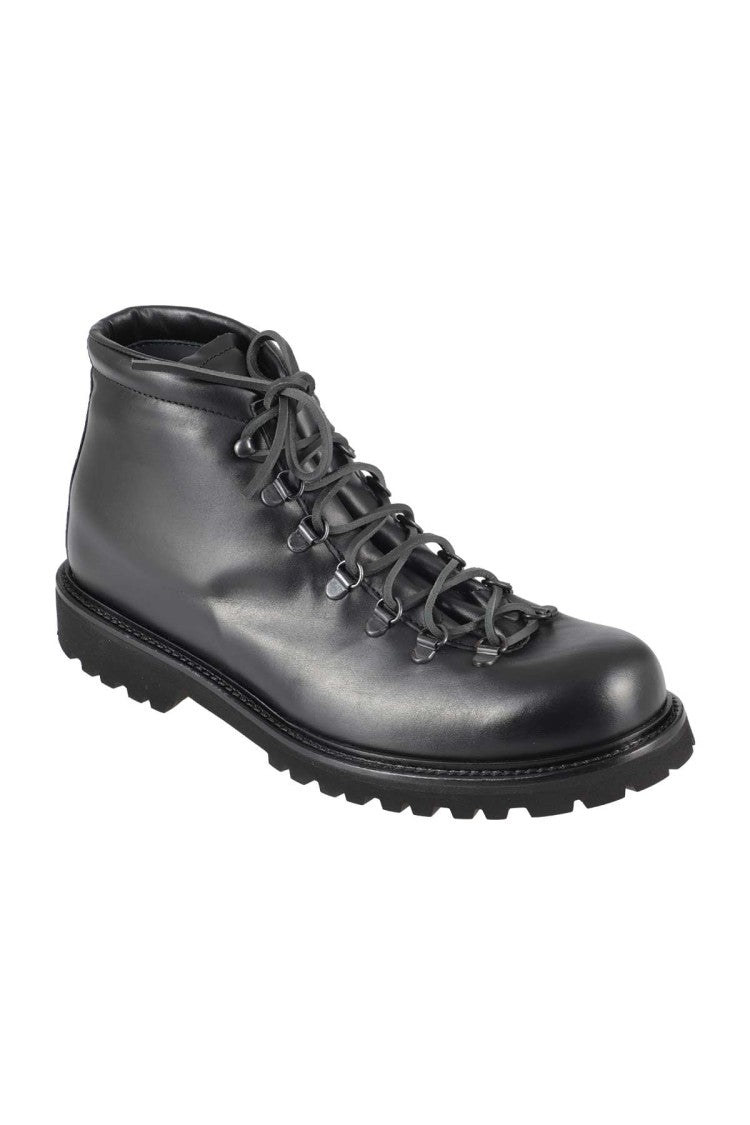 Seboy's Elysee Ankle Boot In Polished Black Leather