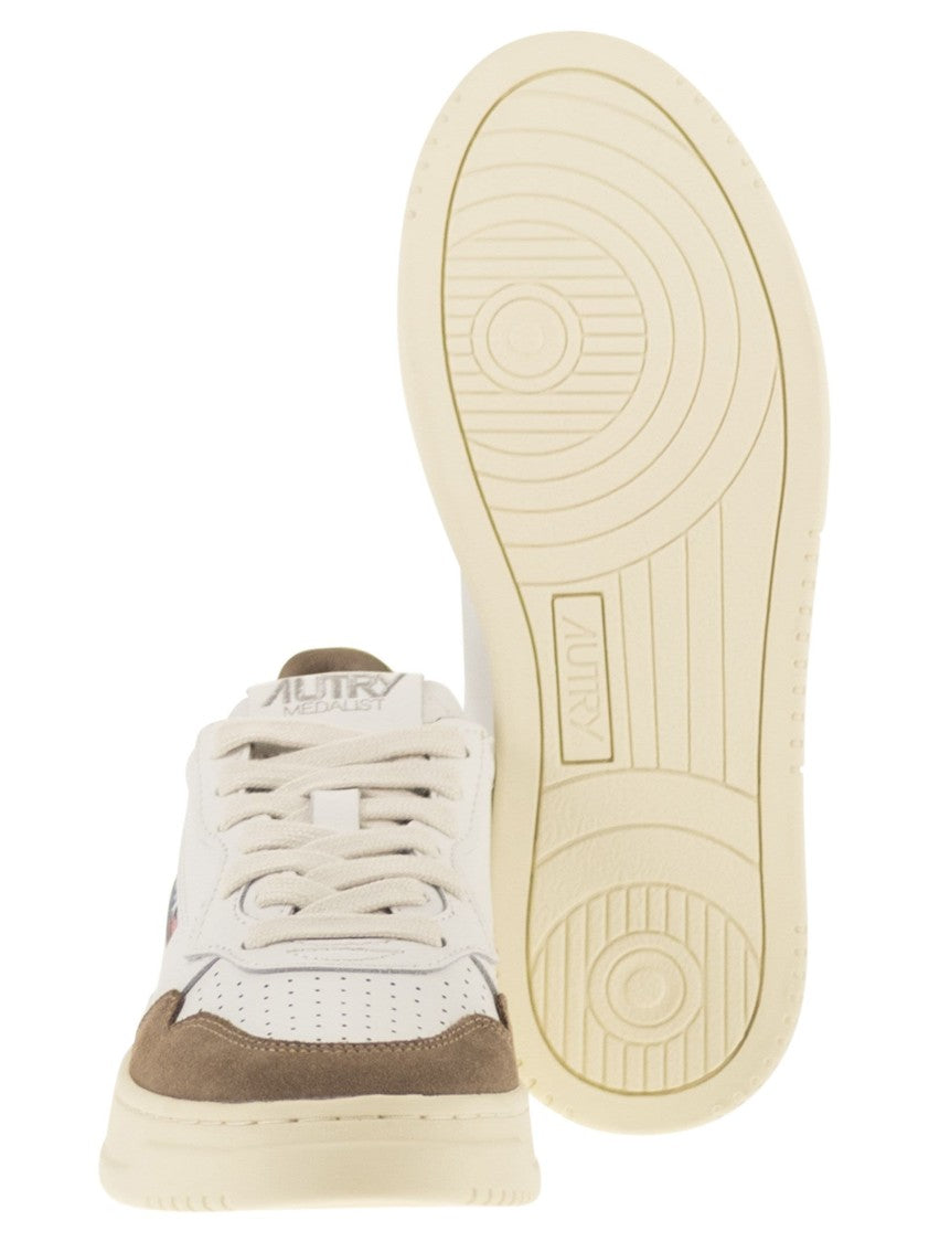 Autry Medalist Low - Leather And Suede Sneakers