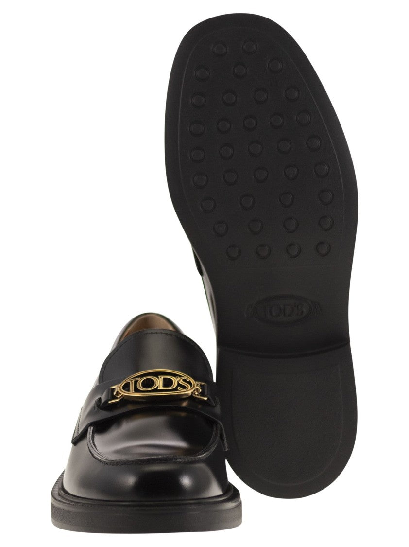 Tod's Calfskin Leather Moccasins With Metal Logo Mask