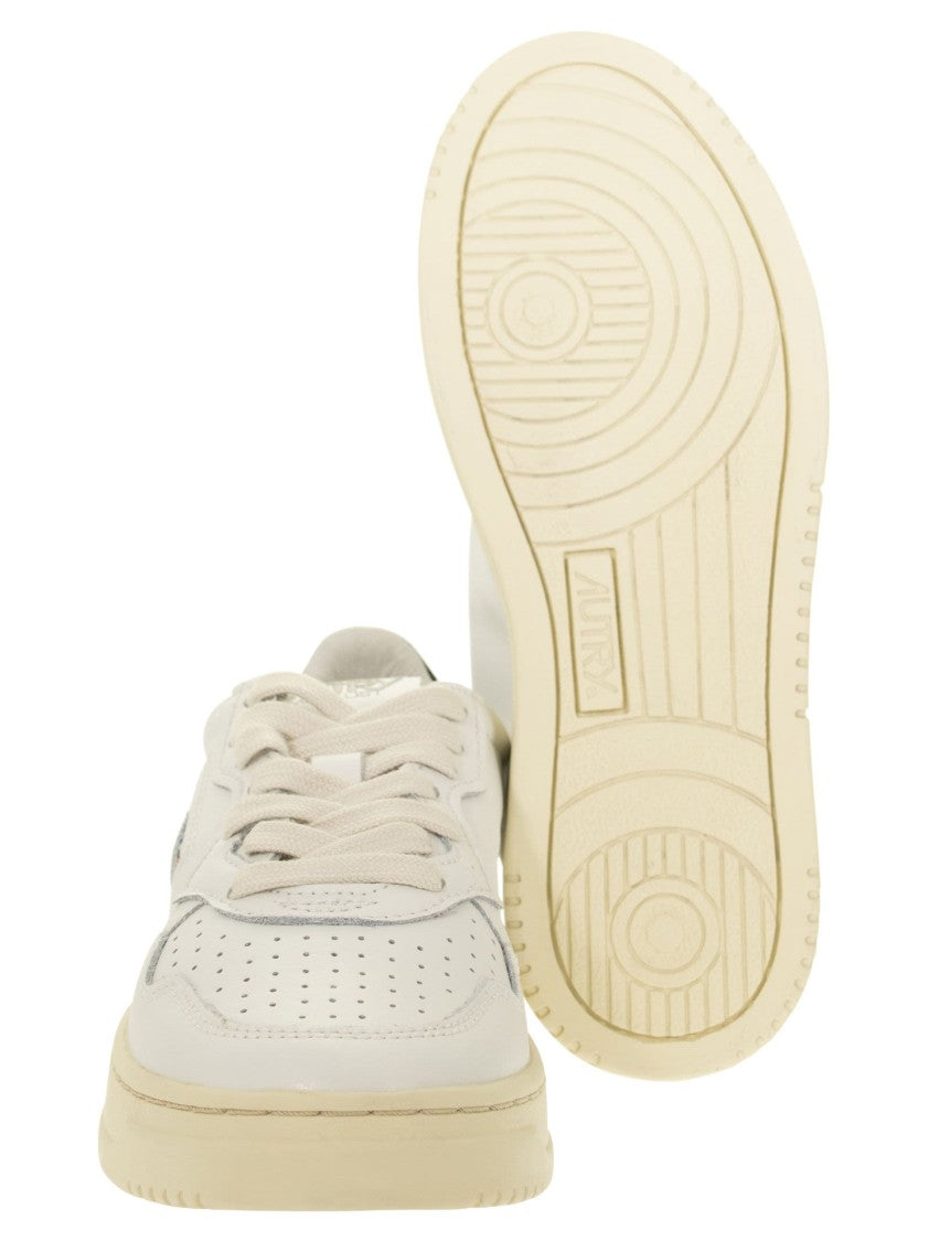 Autry Medalist Low - Leather Sneakers