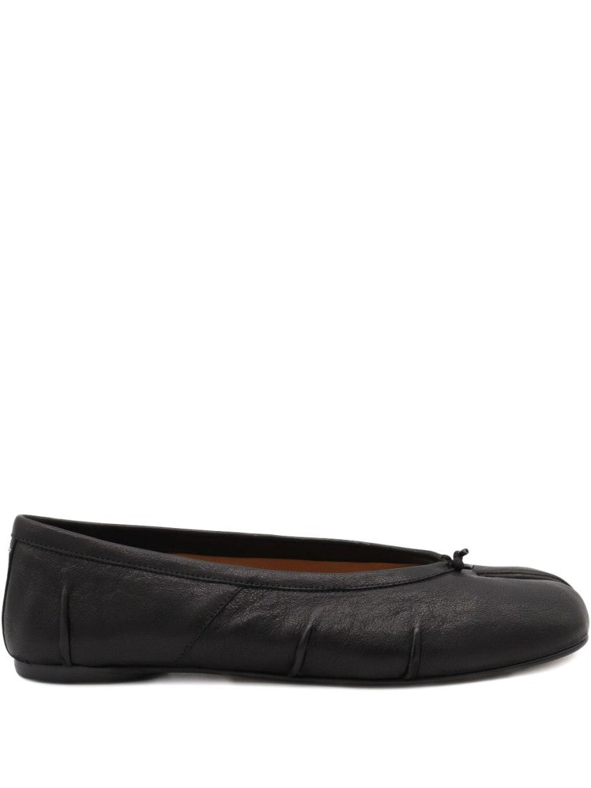 Maison Margiela Black Leather Flats With Unique Split Toe And Bow Accent