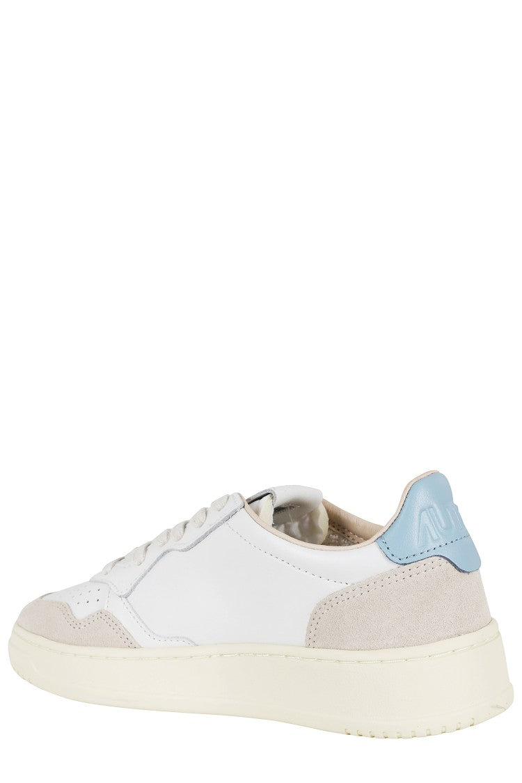Autry White Medalist Low Light Blue Heel Leather Sneakers