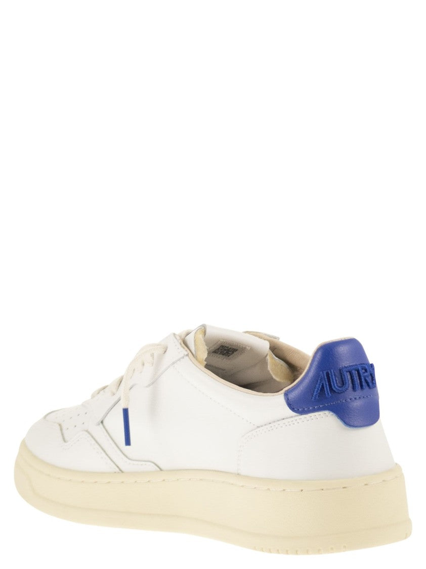 Autry Medalist Low - Leather Sneakers