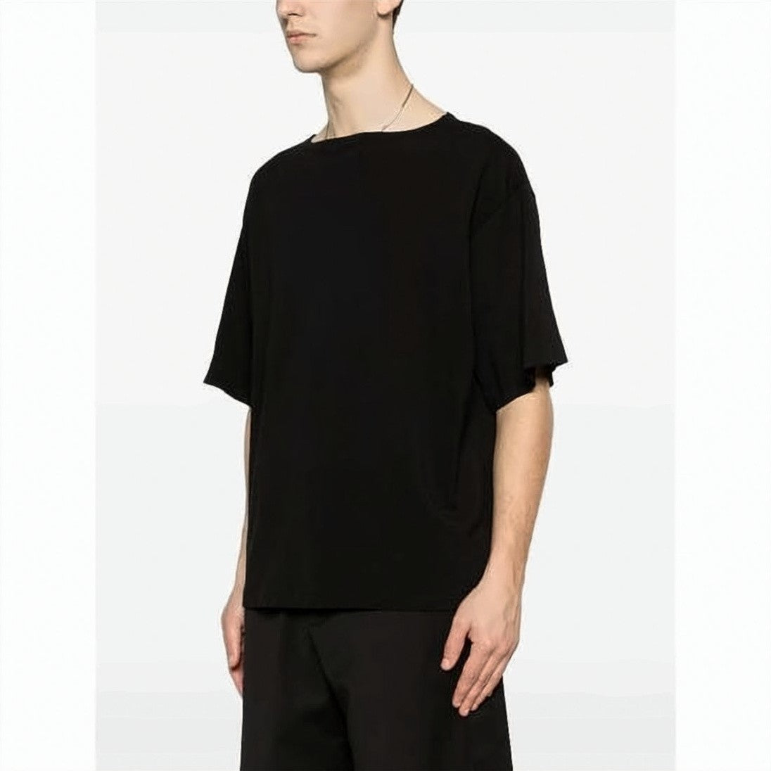 Kaptain Sunshine Minimalist Lightweight Black T-Shirt With Round Neckline