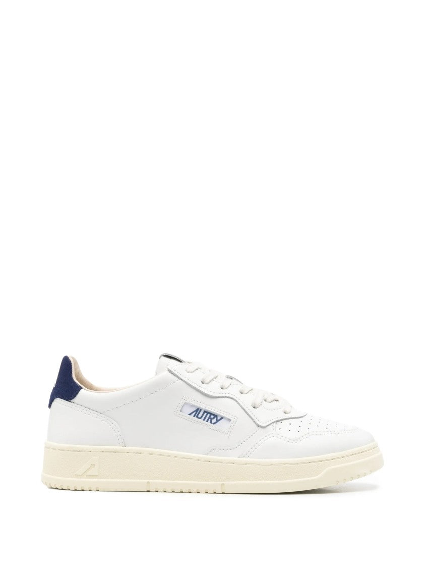Autry Medalist Low Leather Sneakers
