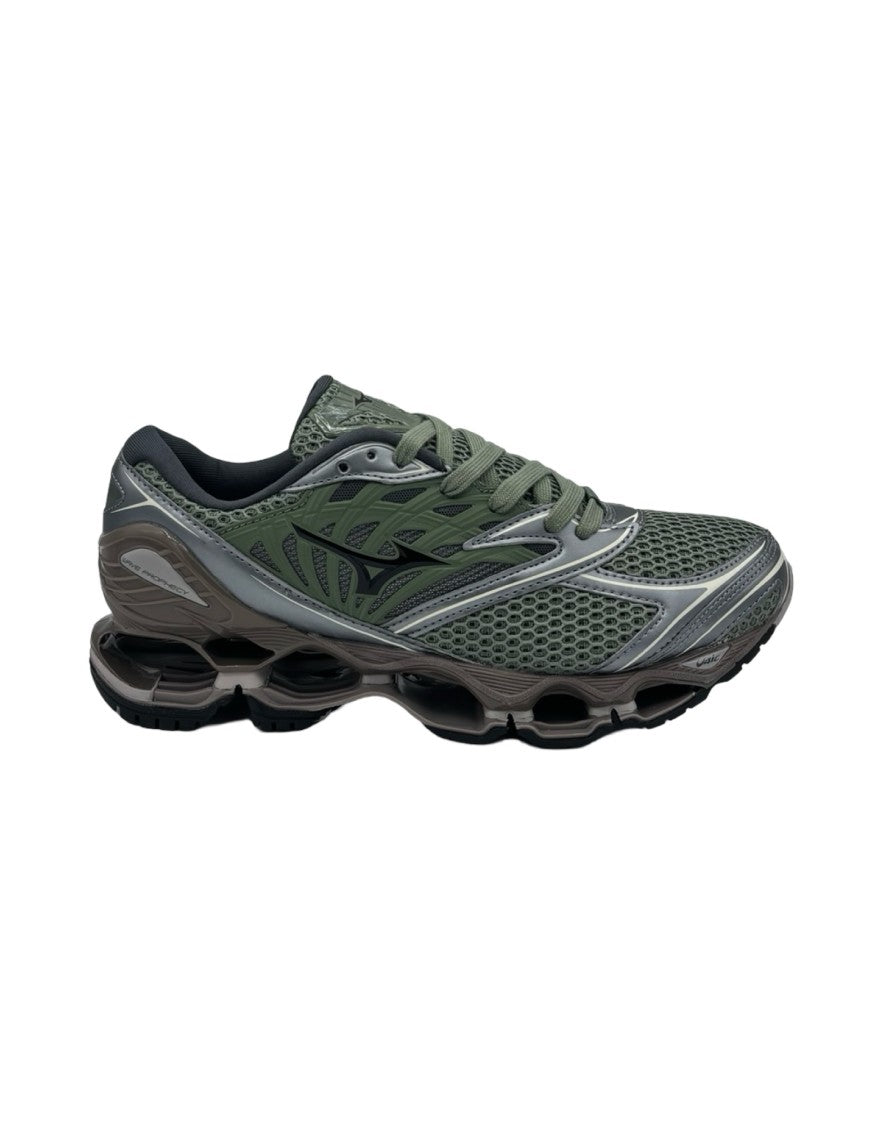 Mizuno Breathable Mesh Athletic Sneakers With Unique Cushioning