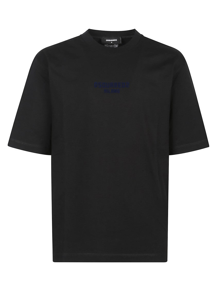 Dsquared2 Short-Sleeve Crew Neck T-Shirt With Subtle Logo Detail