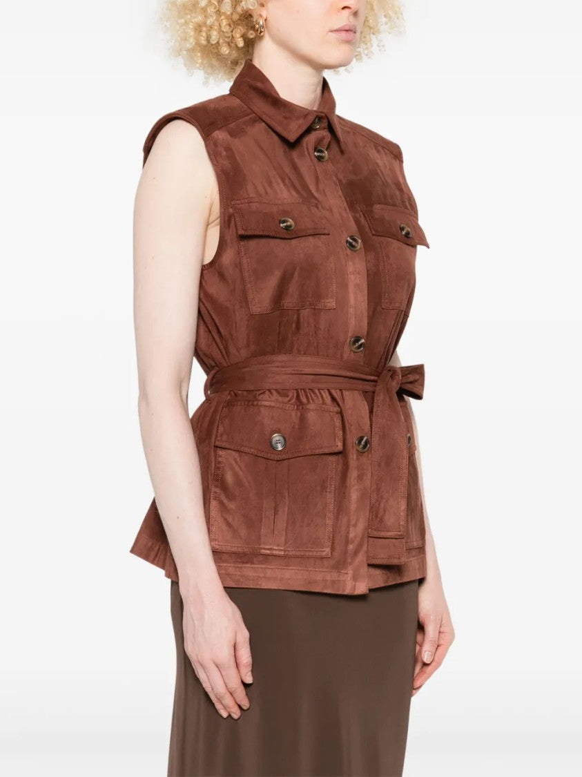 D. Exterior Tailored Sleeveless Minimalist Design Gilet