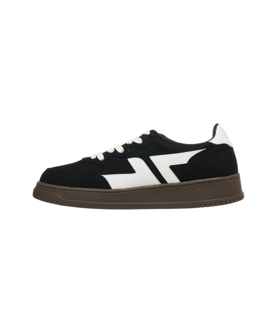 Zeta Black Sneakers With Contemporary Design