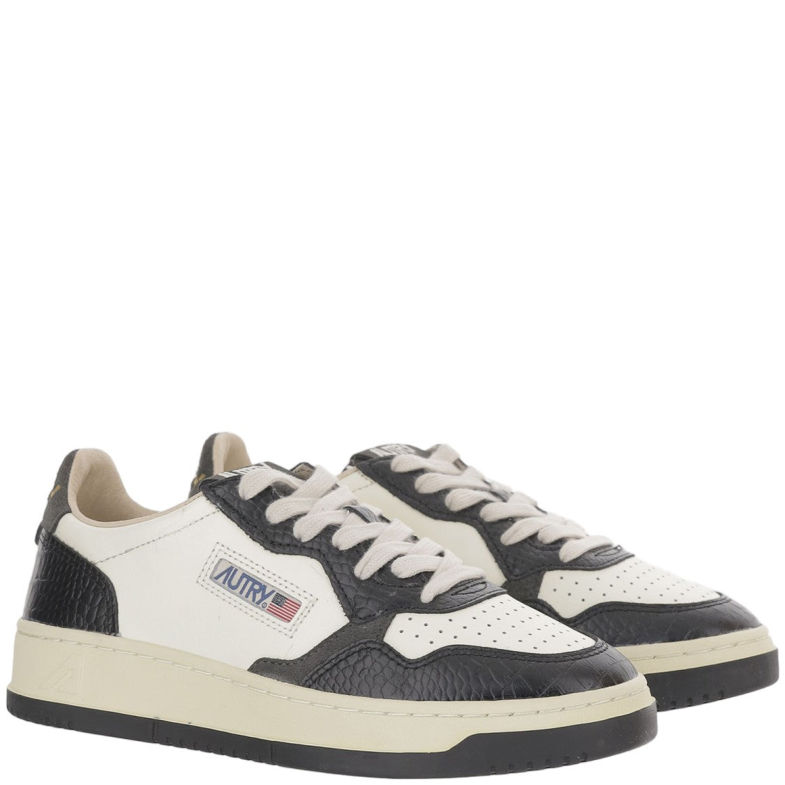 Autry Medalist Low Leather Sneakers With Contrasting Panels